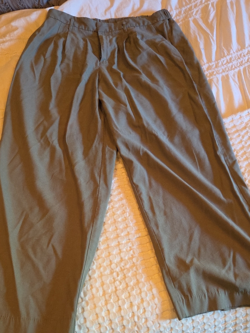 a new day Wide Leg Pants in Olive Green Size 17